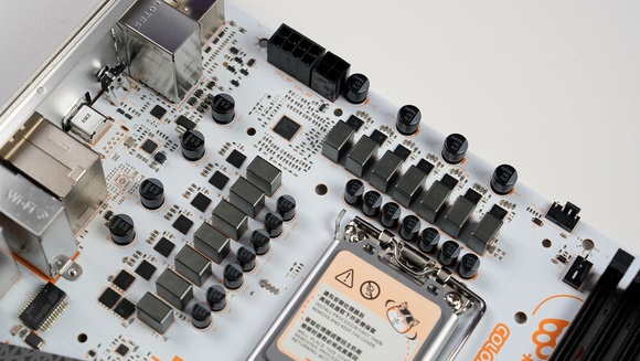 9500F—这就是目前千元最强的CPU？