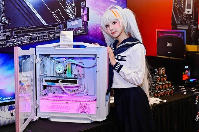 技嘉AORUS电竞装备赋能雷克沙杯广州站，为对决赛场注入非凡动力