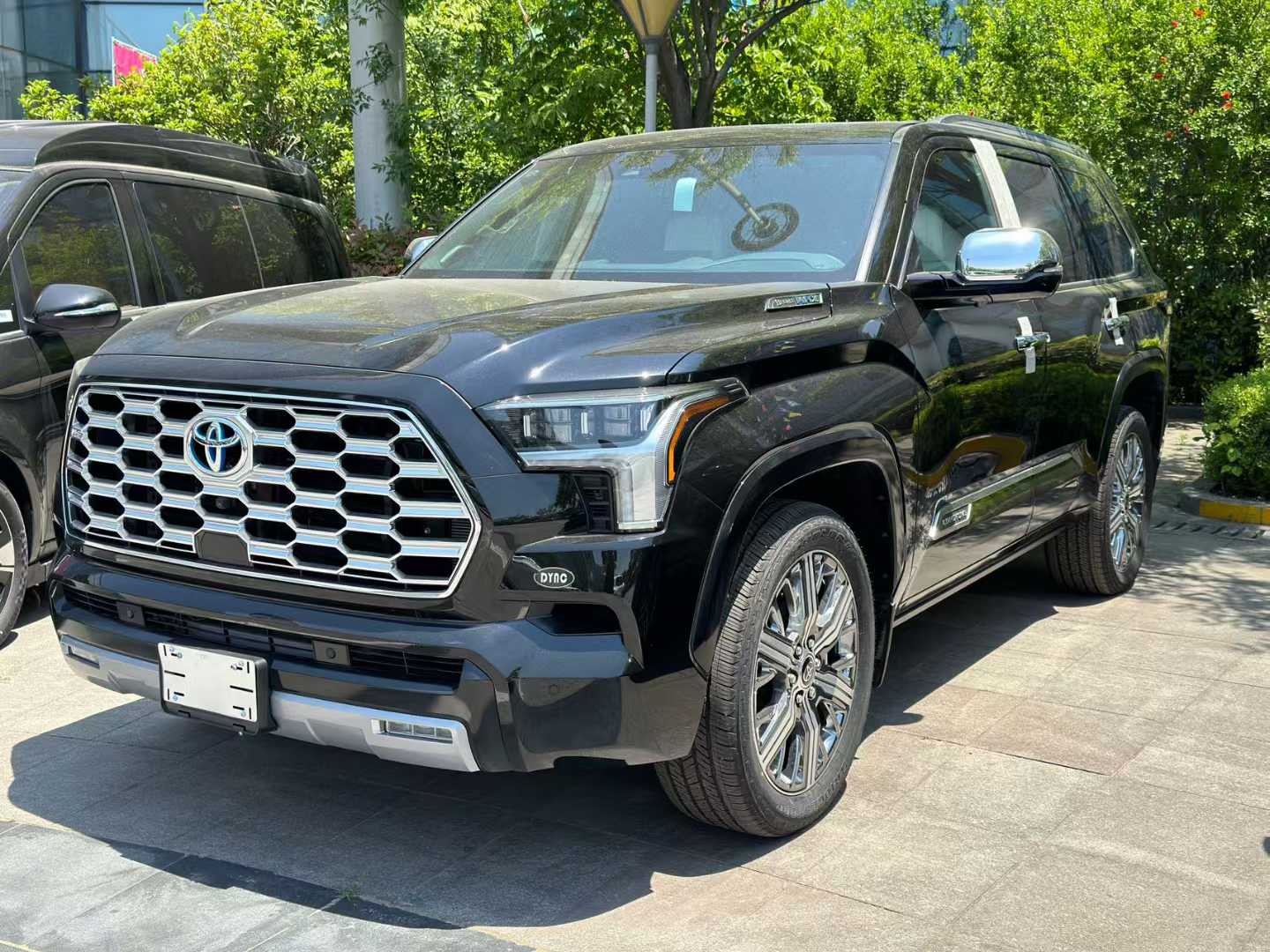 2024款丰田红杉越野王现车特价可分期！