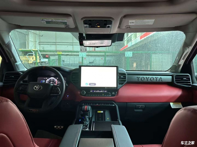 2024款丰田红杉越野王现车特价可分期！