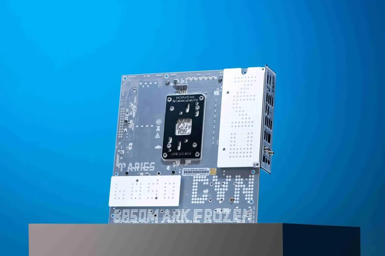 轻松驾驭X3D旗舰的甜品小钢炮：七彩虹CVN B850M ARK FROZEN V14方舟主板测评