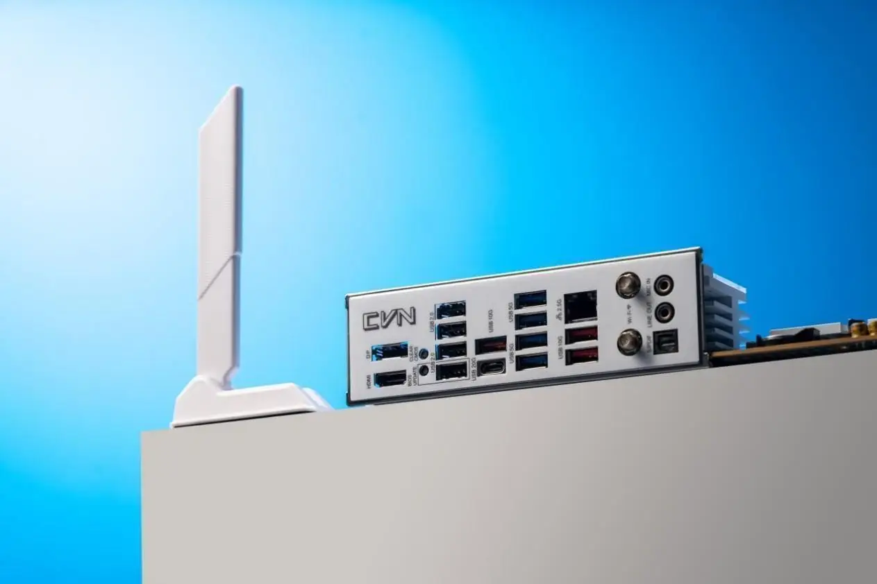 轻松驾驭X3D旗舰的甜品小钢炮：七彩虹CVN B850M ARK FROZEN V14方舟主板测评