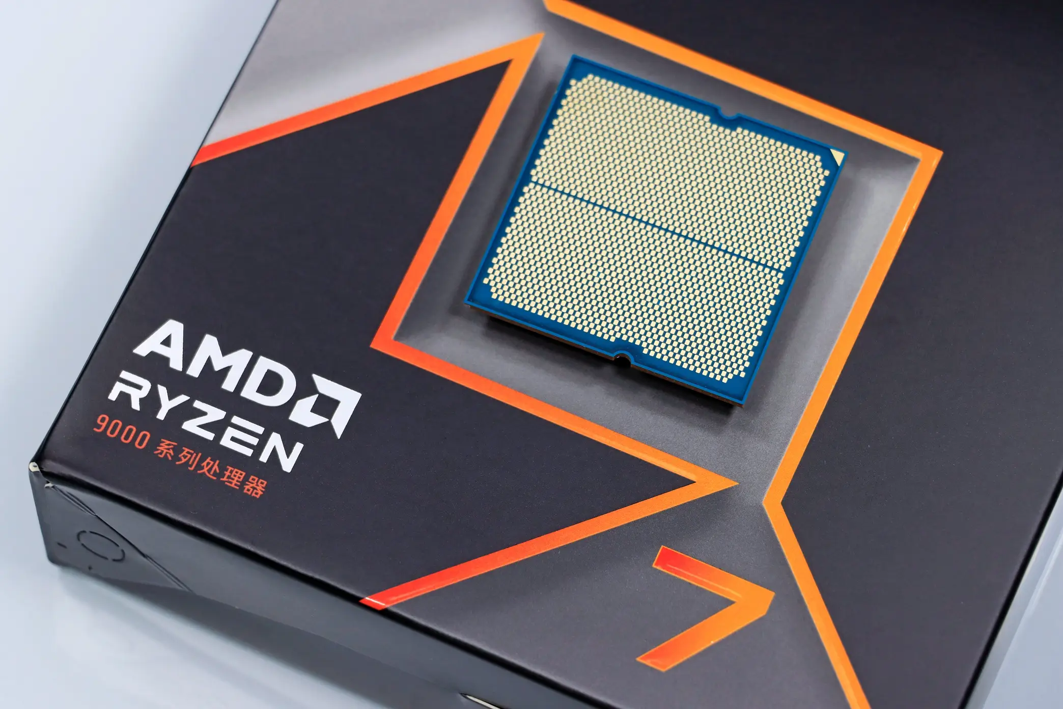 记住这些 AMD 装机组合，玩游戏很爽！整套平台寿命又很长！