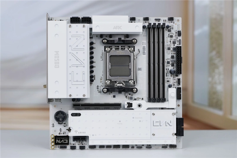 全面赶超一线品牌！七彩虹CVN B850 ARK FROZEN v14方舟主板评测：一键降低12ns延迟