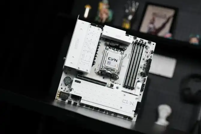 七彩虹B850M ARK 方舟评测：接口多、用料强 帮你轻松打造AMD纯白颜值主机