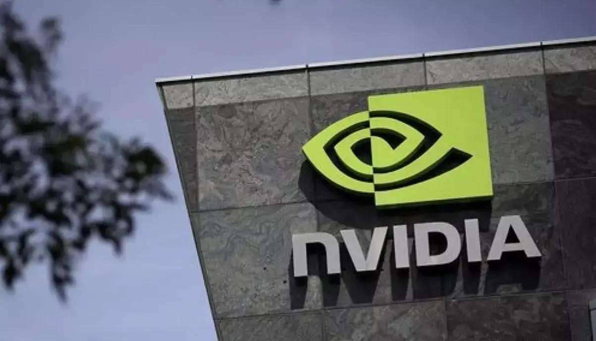 芯片圈变天？AMDQ3超预期，数据中心业务成增长王牌