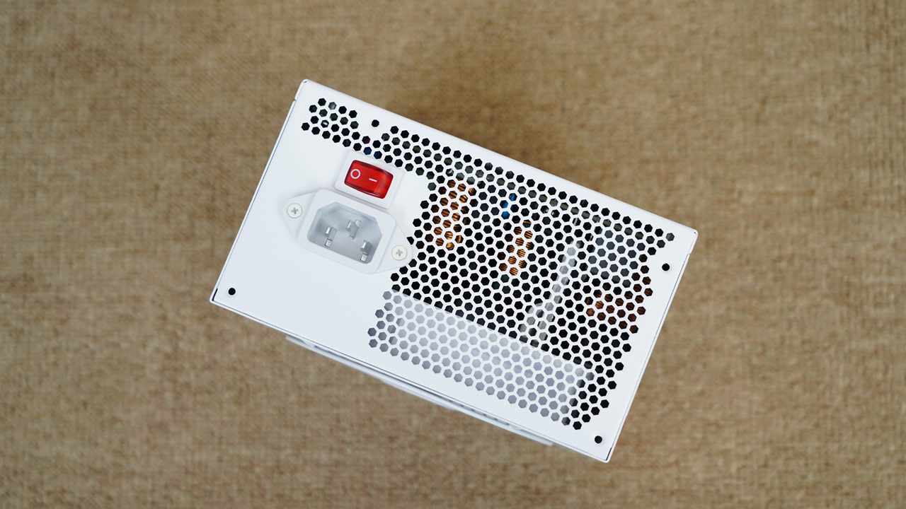 把钱花在刀刃上，9700X+B850橘猫+HOF 5080打造的海景房主机分享