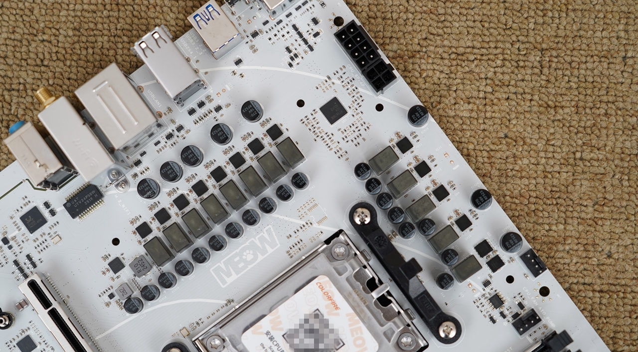 把钱花在刀刃上，9700X+B850橘猫+HOF 5080打造的海景房主机分享