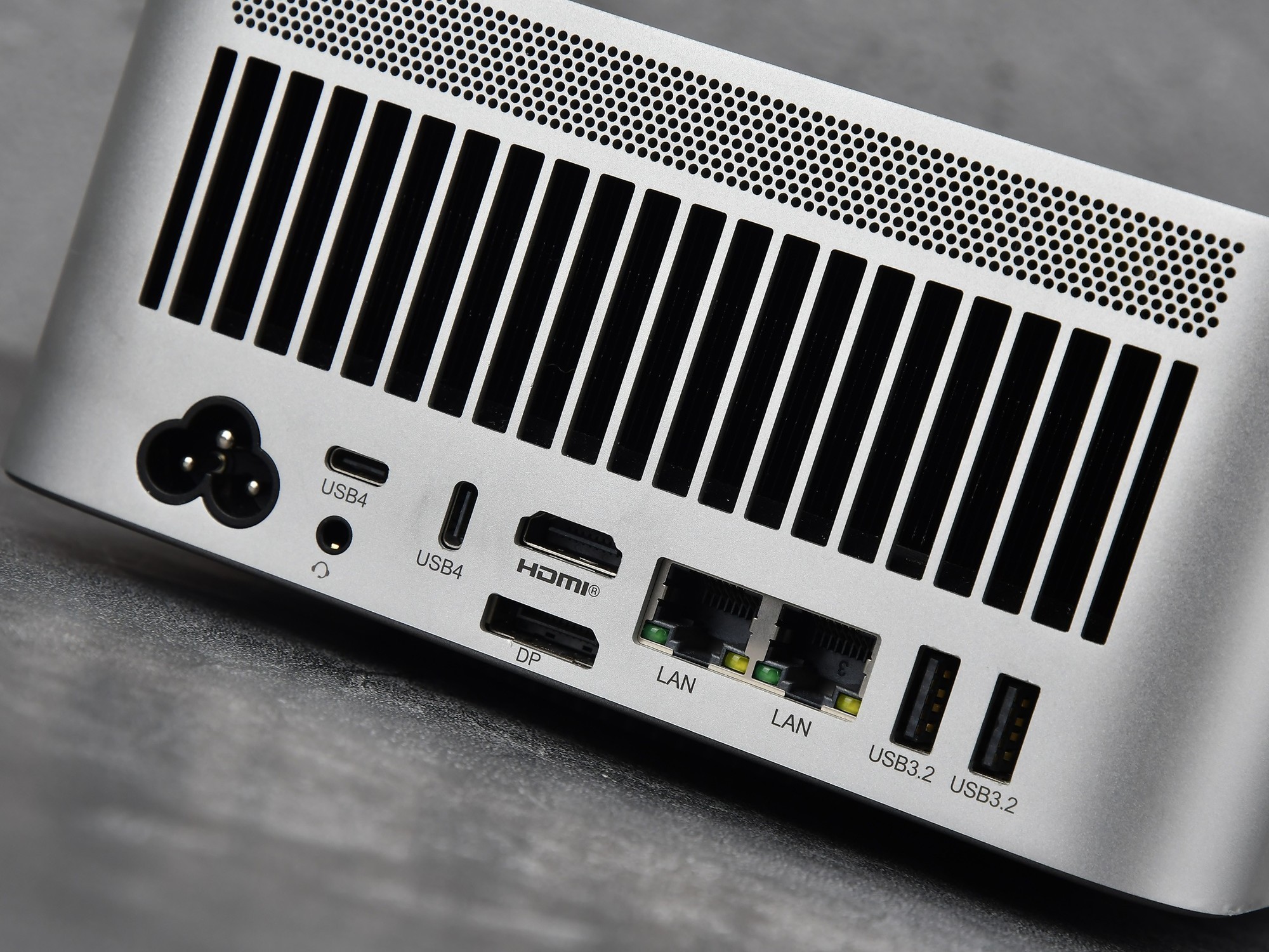 AMD锐龙AI Max+ 395平台 零刻GTR9 Pro迷你AI工作站 性能评测_Ryzen AI