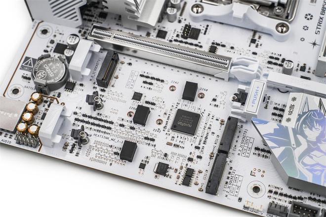 9950X3D_利民彩虹视界TURBO 360白色水冷双屏幕主机评测_Tt钢影透S-M Pro机箱9950X3DROG B850小吹雪索泰5080装机配置分享