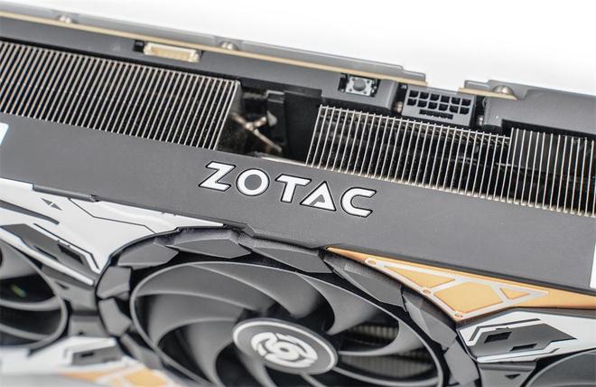 9950X3D_利民彩虹视界TURBO 360白色水冷双屏幕主机评测_Tt钢影透S-M Pro机箱9950X3DROG B850小吹雪索泰5080装机配置分享