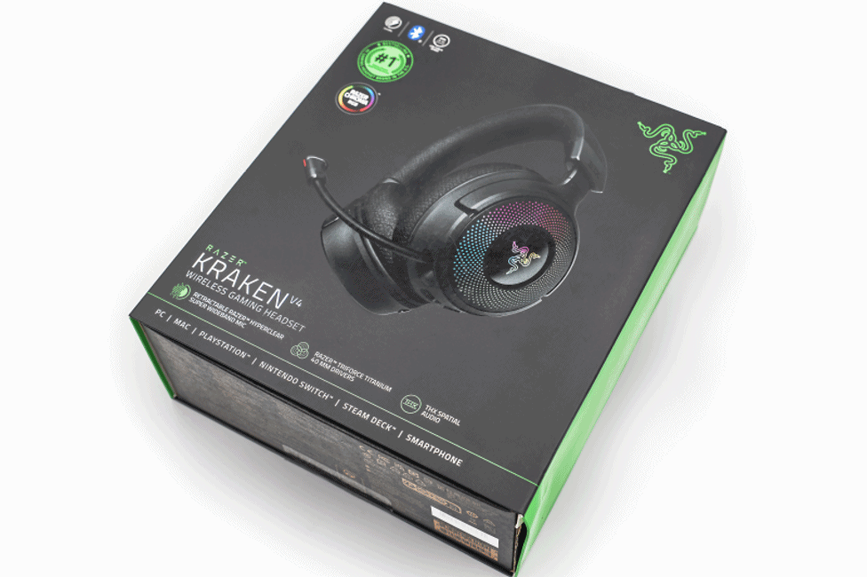 Tt钢影透S-M Pro机箱9950X3DROG B850小吹雪索泰5080装机配置分享_9950X3D_利民彩虹视界TURBO 360白色水冷双屏幕主机评测