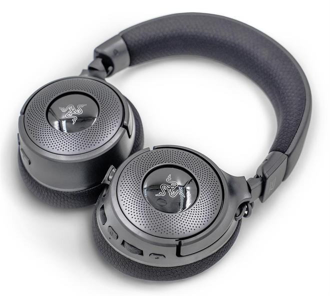 利民彩虹视界TURBO 360白色水冷双屏幕主机评测_Tt钢影透S-M Pro机箱9950X3DROG B850小吹雪索泰5080装机配置分享_9950X3D