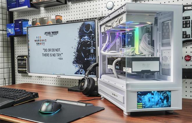 利民彩虹视界TURBO 360白色水冷双屏幕主机评测_9950X3D_Tt钢影透S-M Pro机箱9950X3DROG B850小吹雪索泰5080装机配置分享