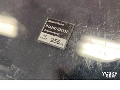 2022年单车存储需求达2TB 西部数据发布汽车级嵌入式闪存解决方案