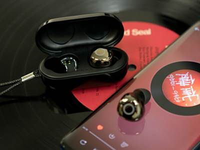 海美迪芒果嗨Q65耳机体验视频：运动音乐两不误