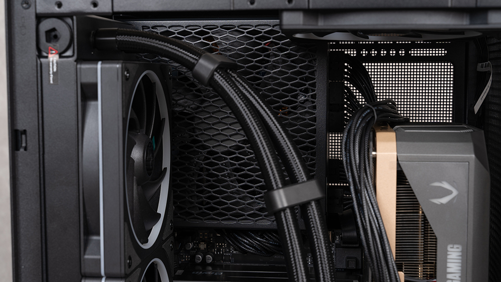 垂直风道机箱散热方案_九州风神CH270机箱评测_9950X3D