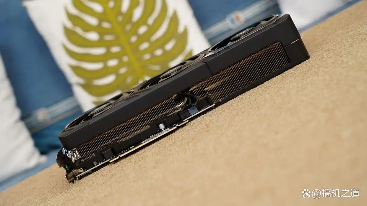 9500F_CPU性能测试_锐龙5 9500F游戏性能对比