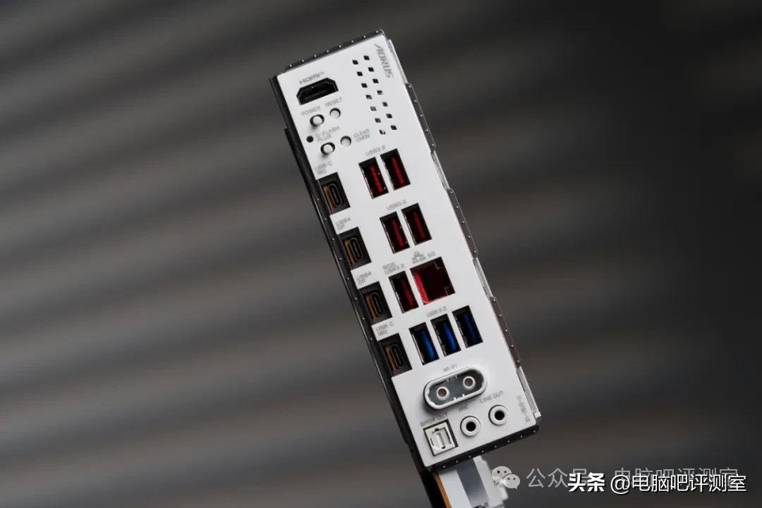 9800X3D_游戏性能9800x3d配置_技嘉X870E AROUS PRO X3D ICE主板评测