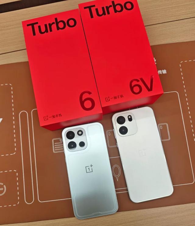 一加Turbo6真机已到门店，配置曝光，6.8寸直屏搭配全新处理器