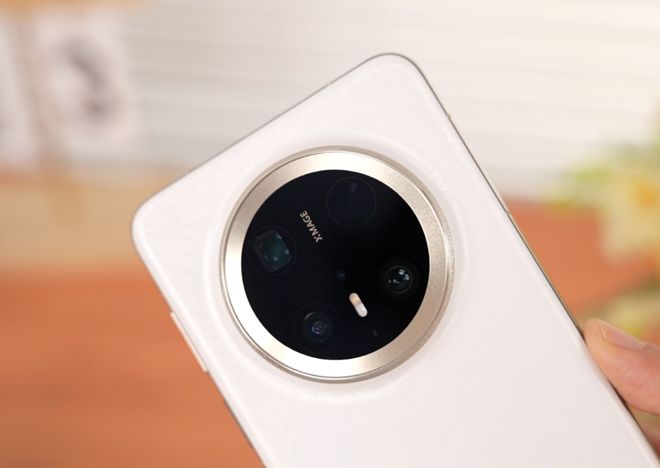 华为Mate 70 Pro+价格暴跌_华为Mate 80系列降价原因_5700X