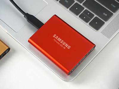 绚丽多彩 卓有不凡 三星移动固态硬盘T5金属红新品评测