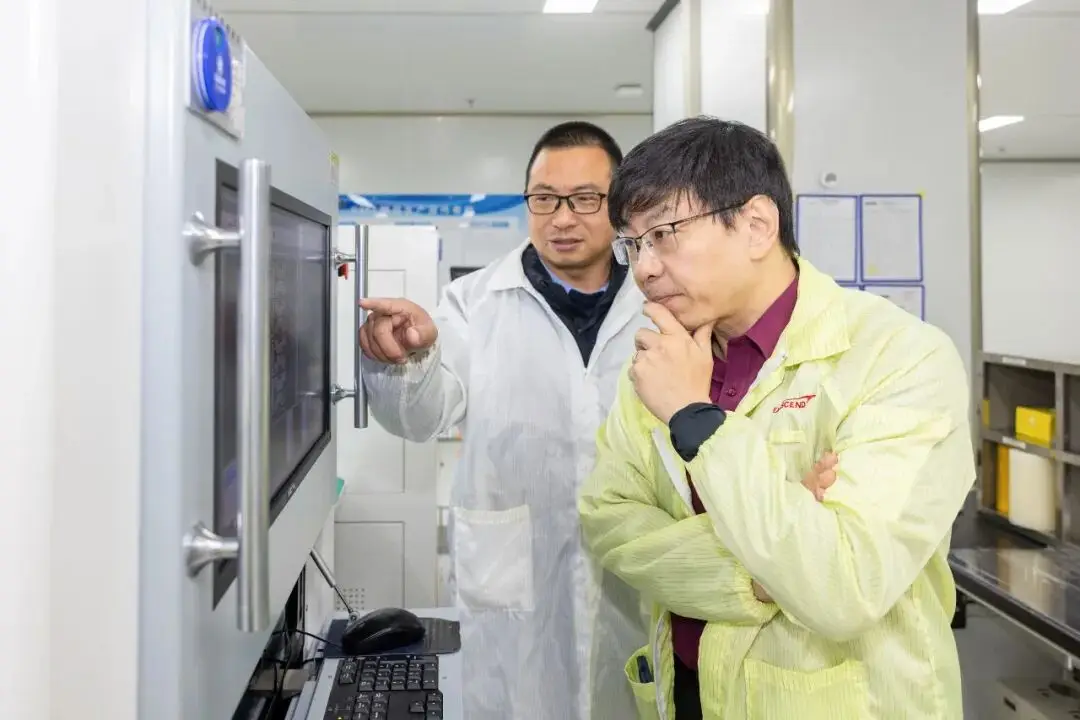 营收增长分析_营收增长率_数据中心营收增长