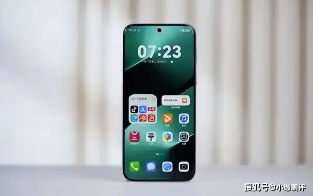 华为目前“值得捡漏”一款手机，512GB+IP69+100W，售价更亲民了