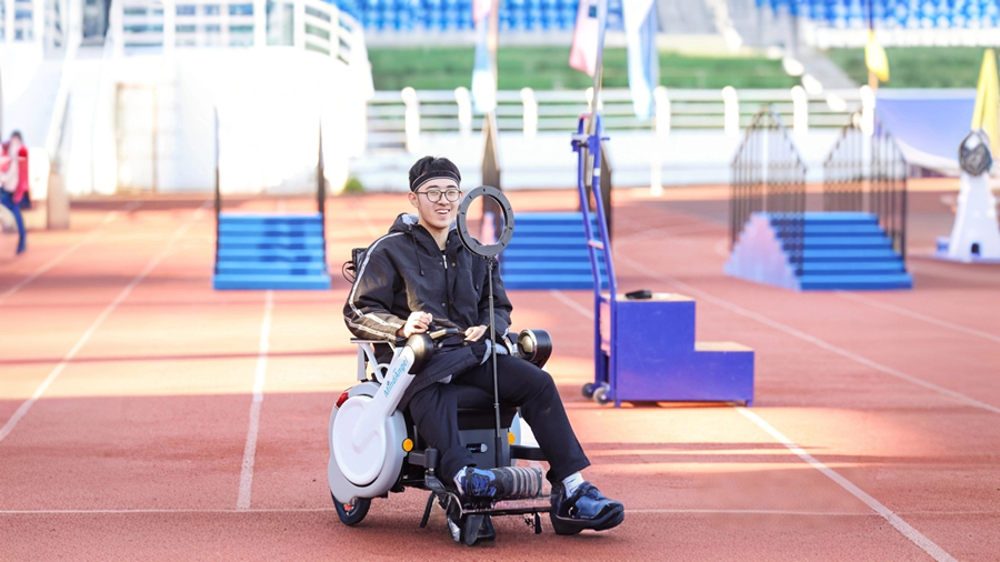 脑机接口技术发展现状_9800X3D_脑机接口非侵入式技术应用场景