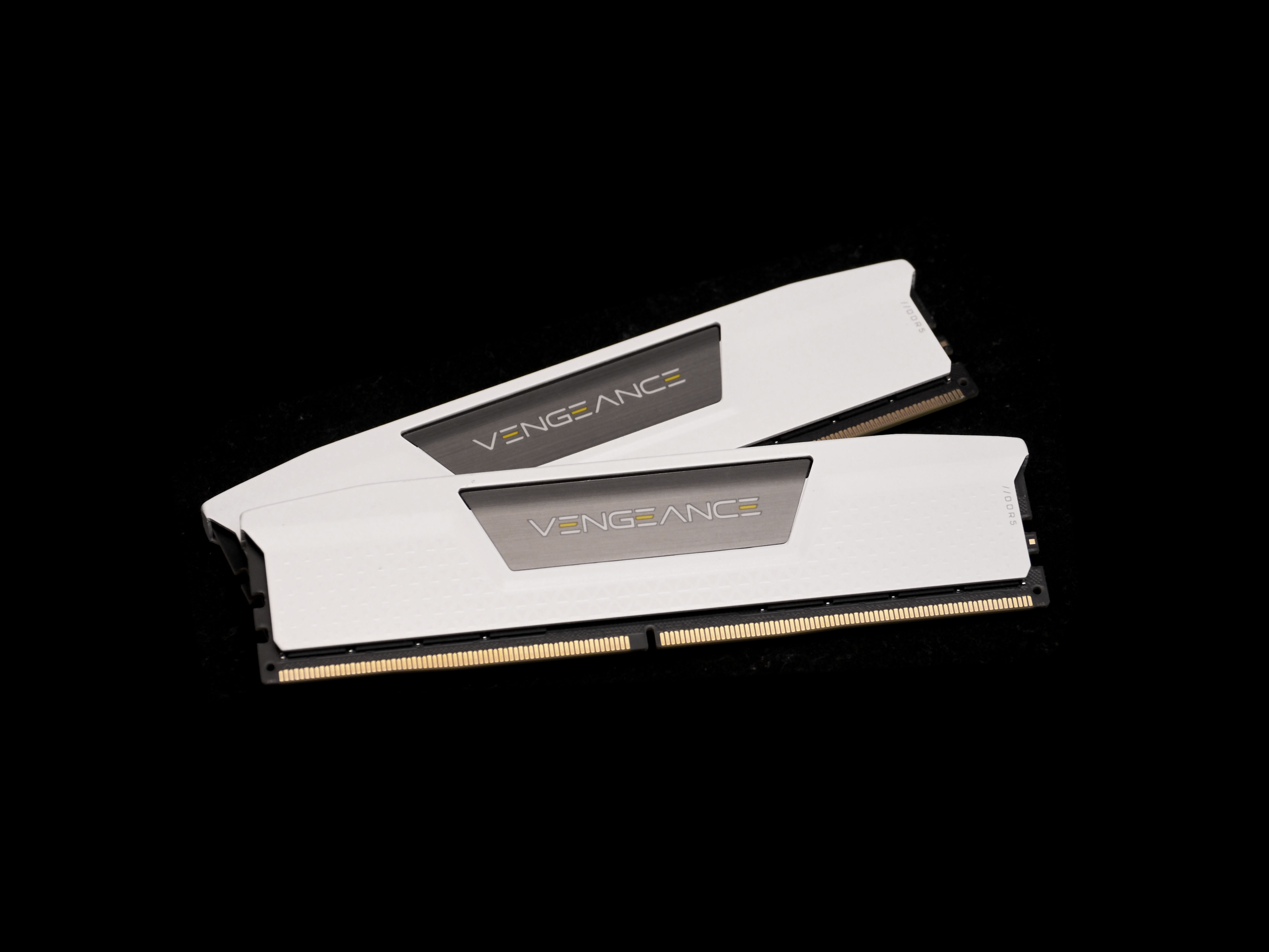 Intel 14代CPU涨价分析_DDR4内存价格涨势_9600X