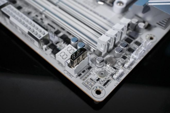 AMD锐龙7 9850X3D 评测 _amdyes_ AMD锐龙7 9850X3D 性能对比 