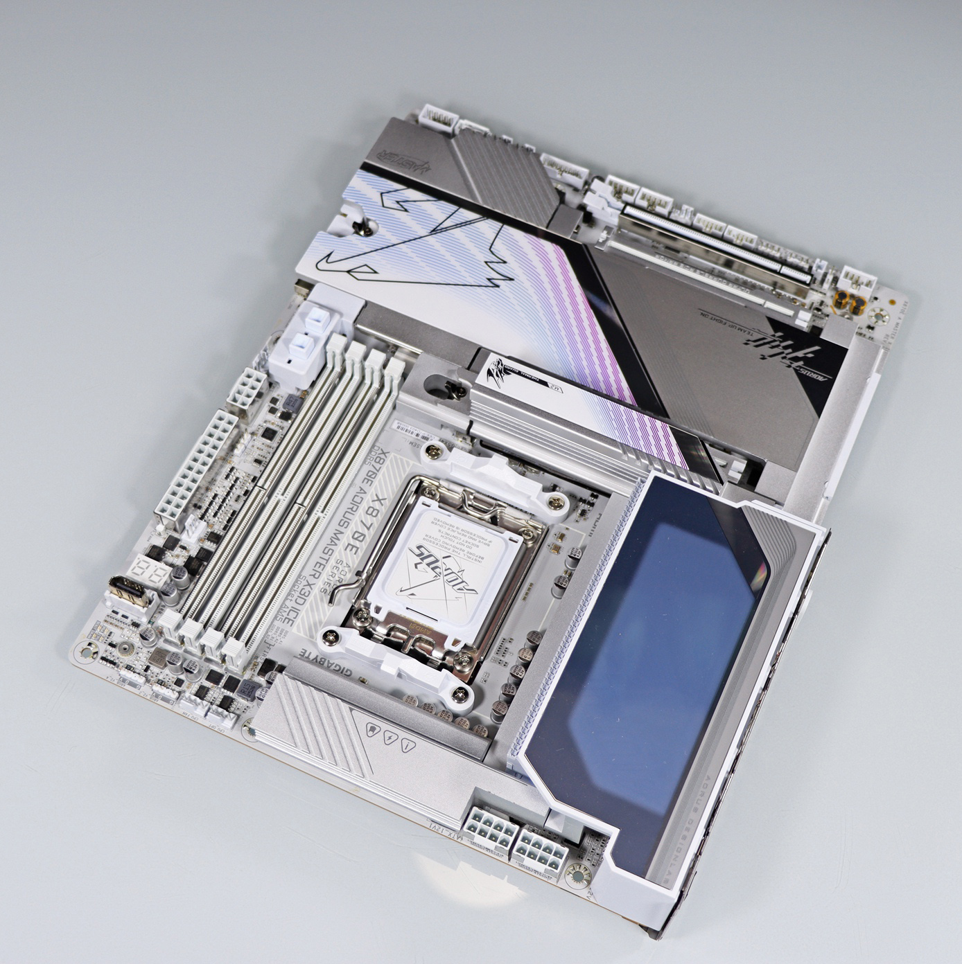 AMD Ryzen 7 9850X3D评测_性能对比9800X3D_9800X3D