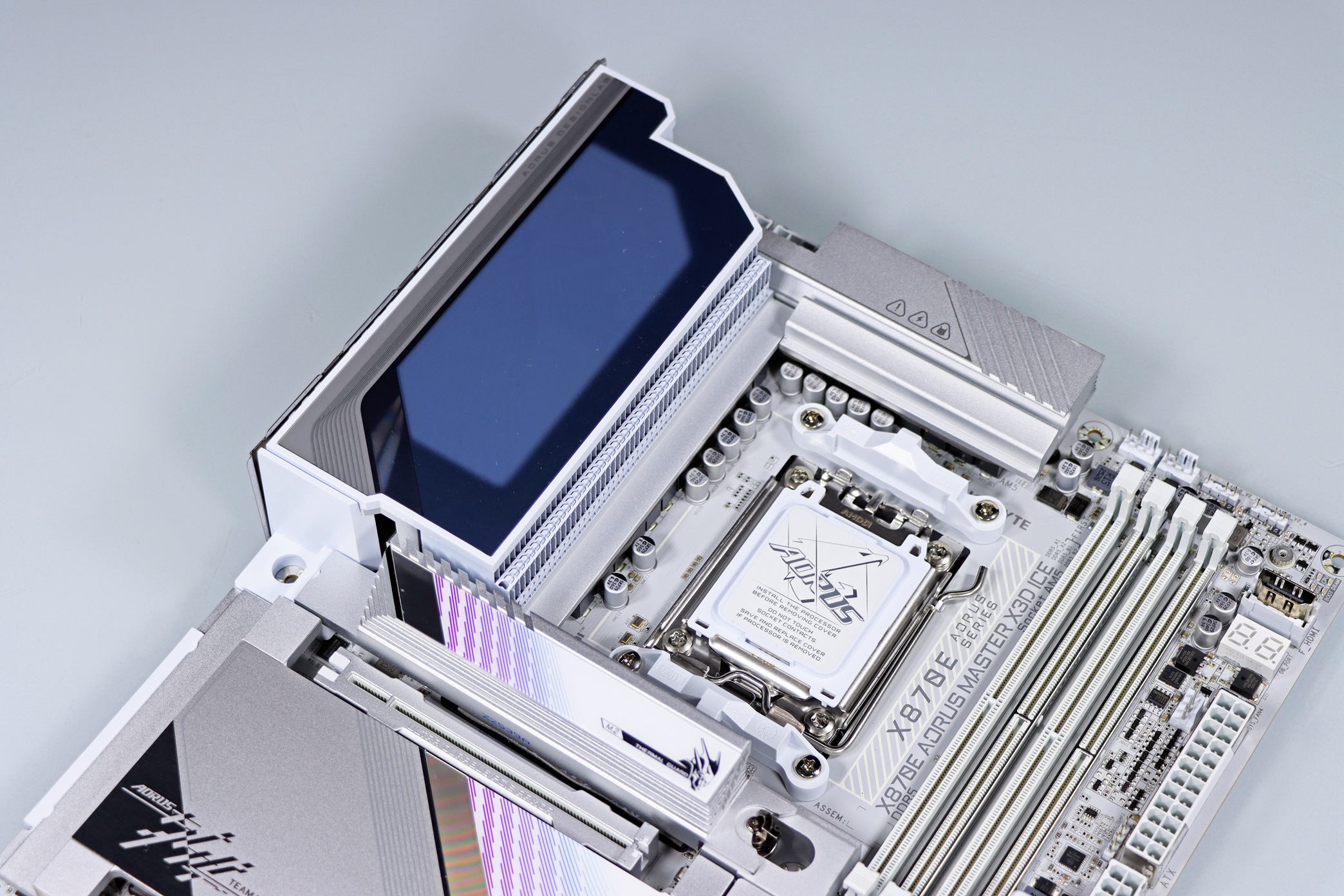 AMD Ryzen 7 9850X3D评测_9800X3D_性能对比9800X3D