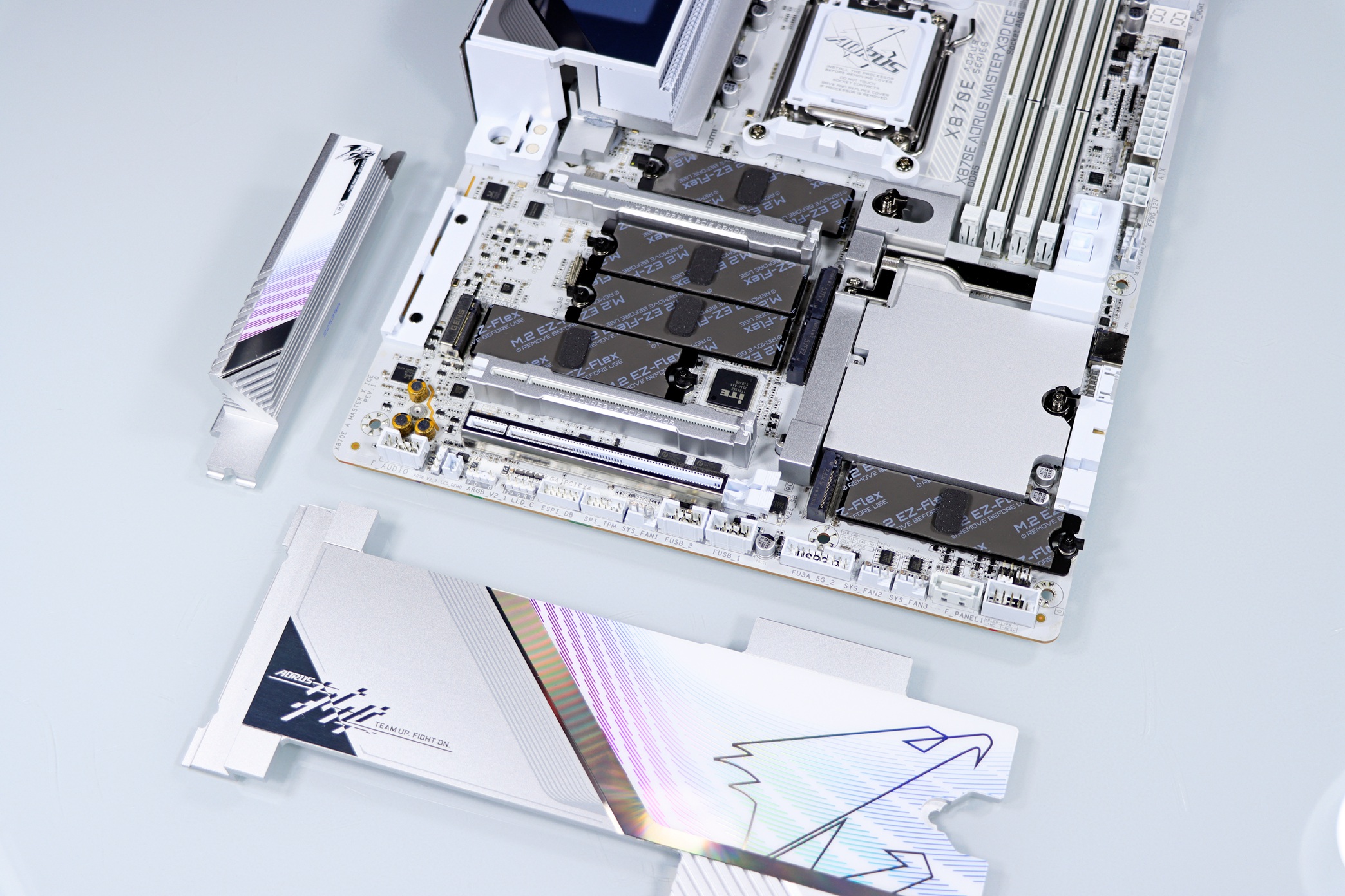 AMD Ryzen 7 9850X3D评测_9800X3D_性能对比9800X3D