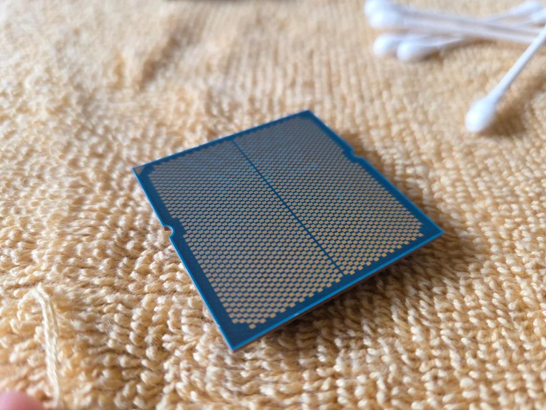 9600X_华擎主板AMD Ryzen 9000系列CPU损坏问题_华擎B850M系列主板Ryzen 5 9600X故障分析