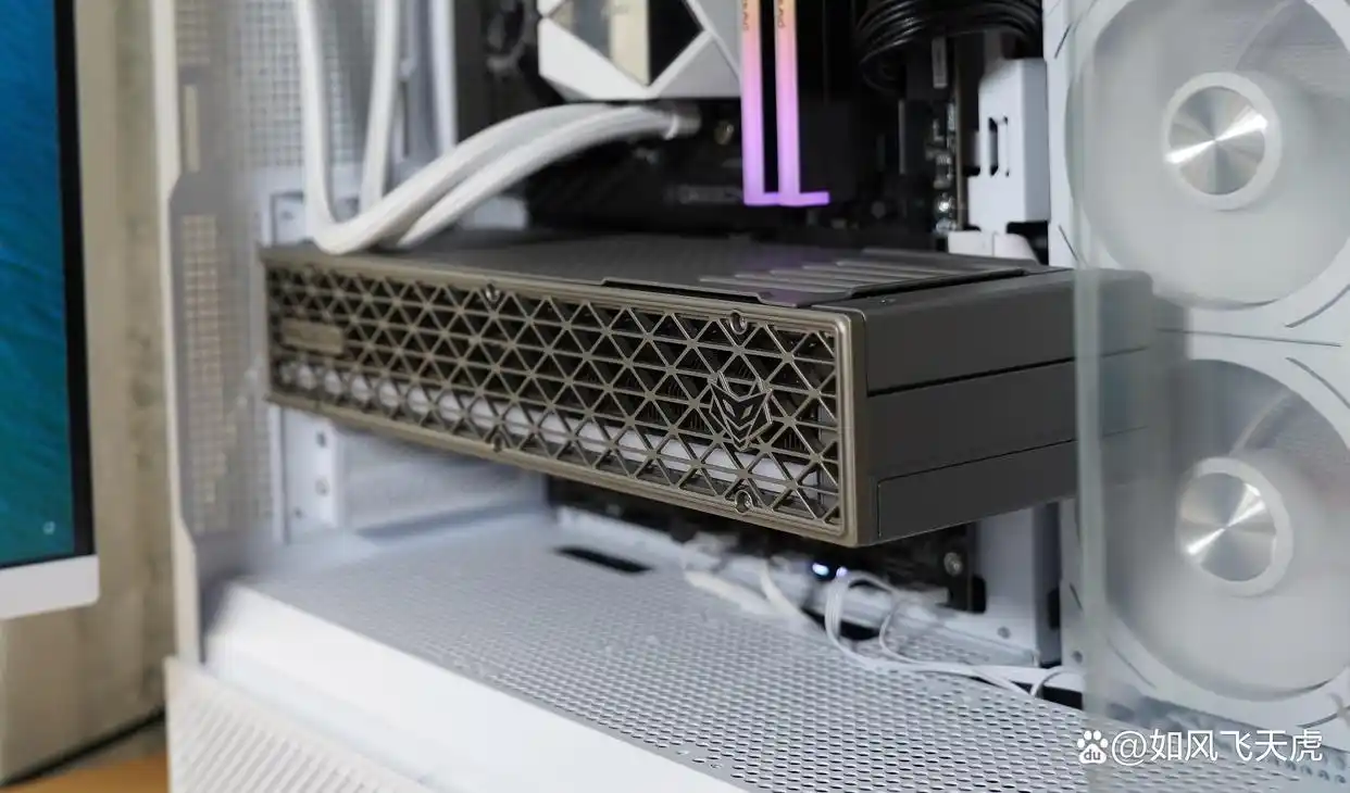 9800X3D_性能测试_AMD锐龙7 9850X3D评测