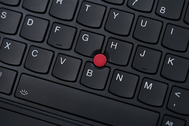 联想ThinkPad T14 Gen6 AMD锐龙AI 7 PRO 350处理器 商务本 AI性能测试_Ryzen AI