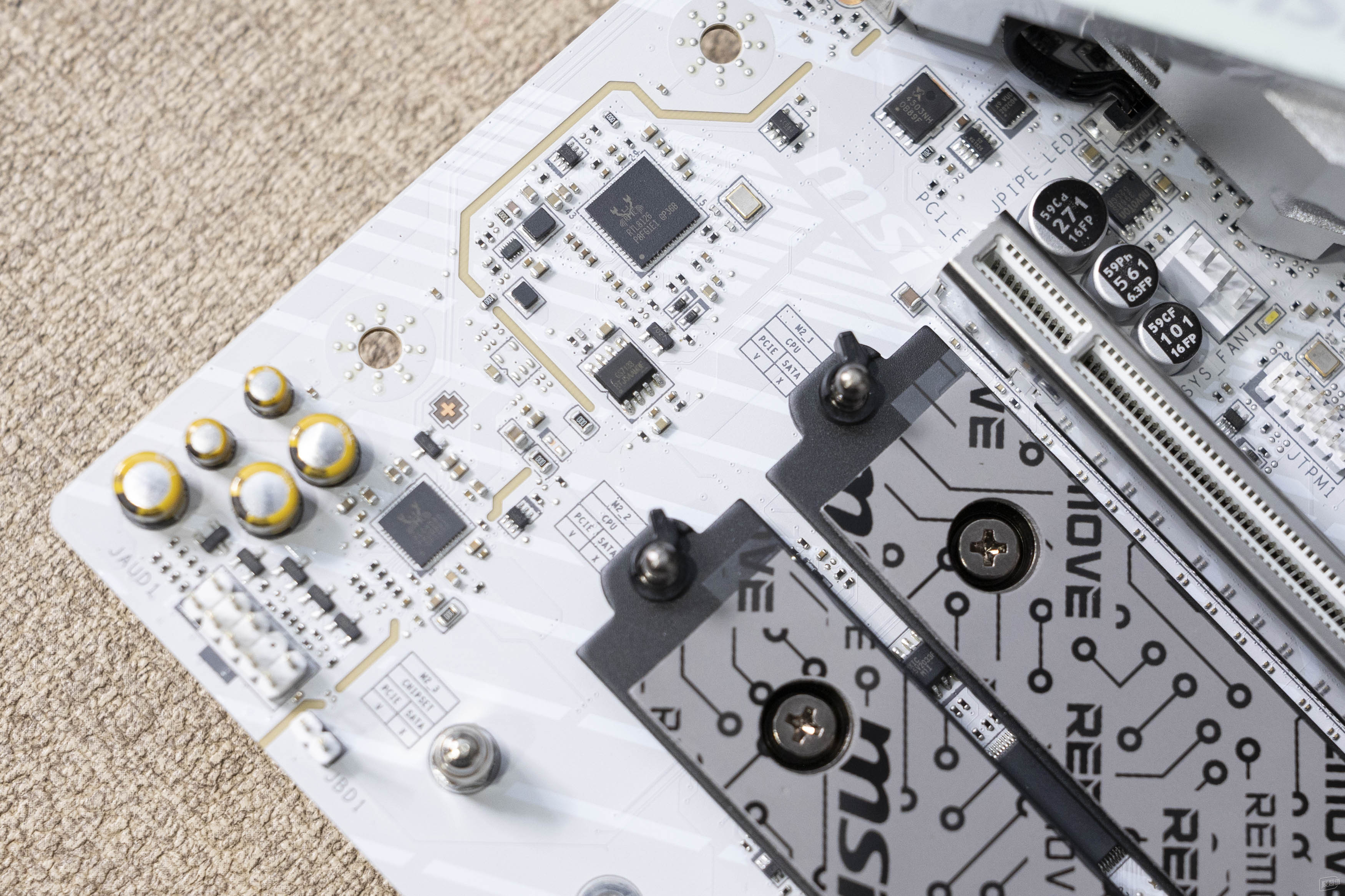 微星MPG B850M EDGE TI MAX WIFI刀锋钛 M-ATX主板 性价比_9700X