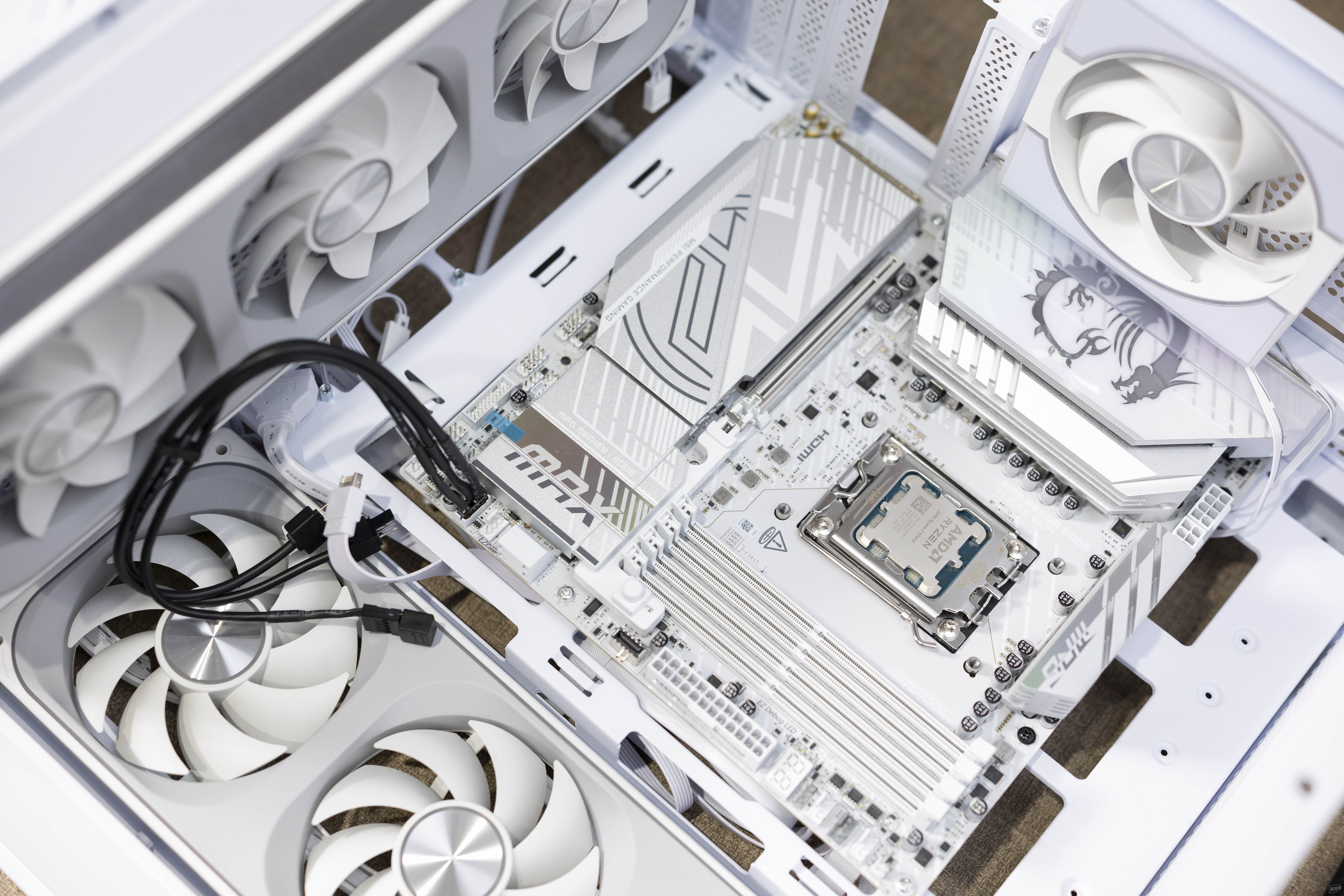 9700X_微星MPG B850M EDGE TI MAX WIFI刀锋钛 M-ATX主板 性价比