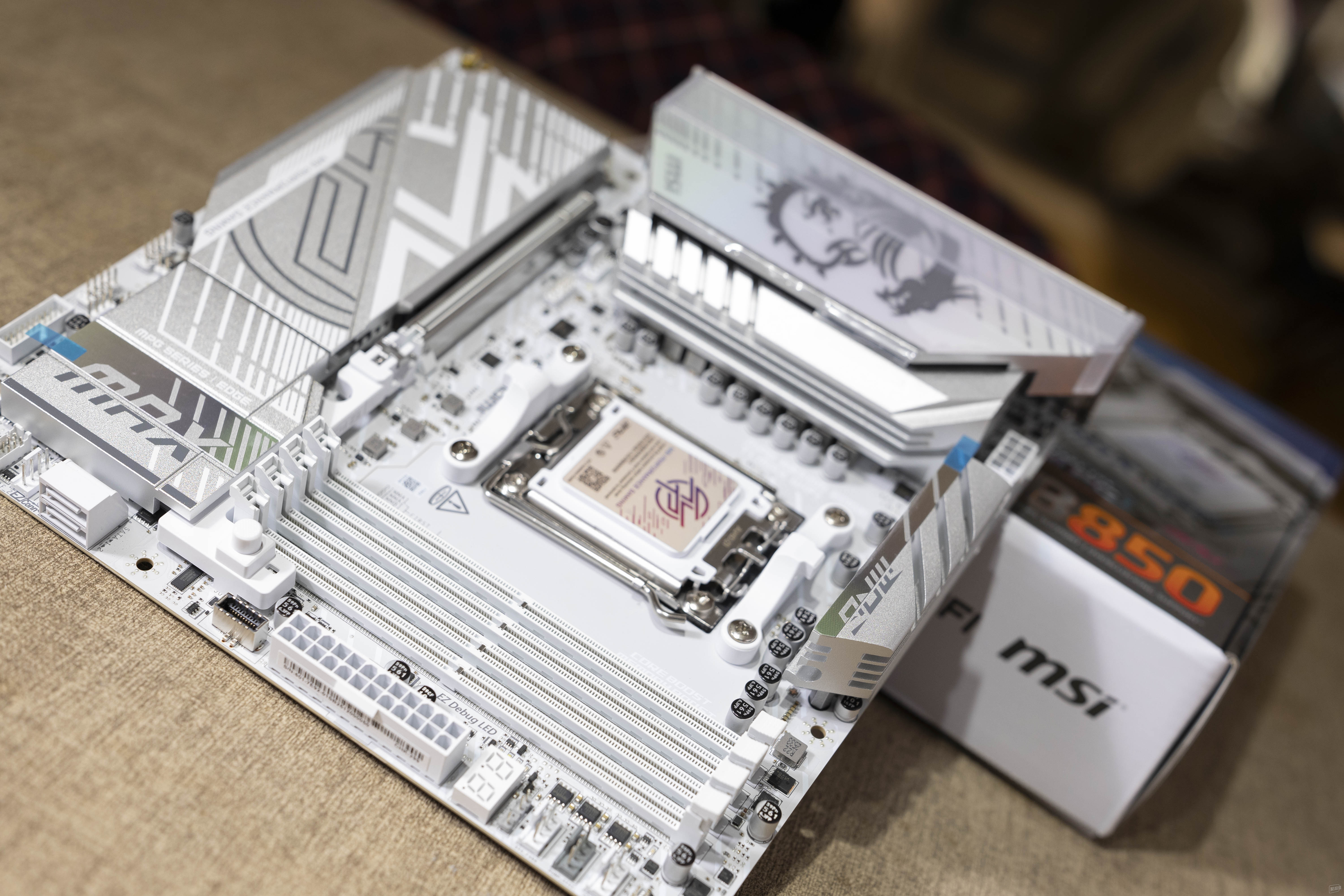 微星MPG B850M EDGE TI MAX WIFI刀锋钛 M-ATX主板 性价比_9700X