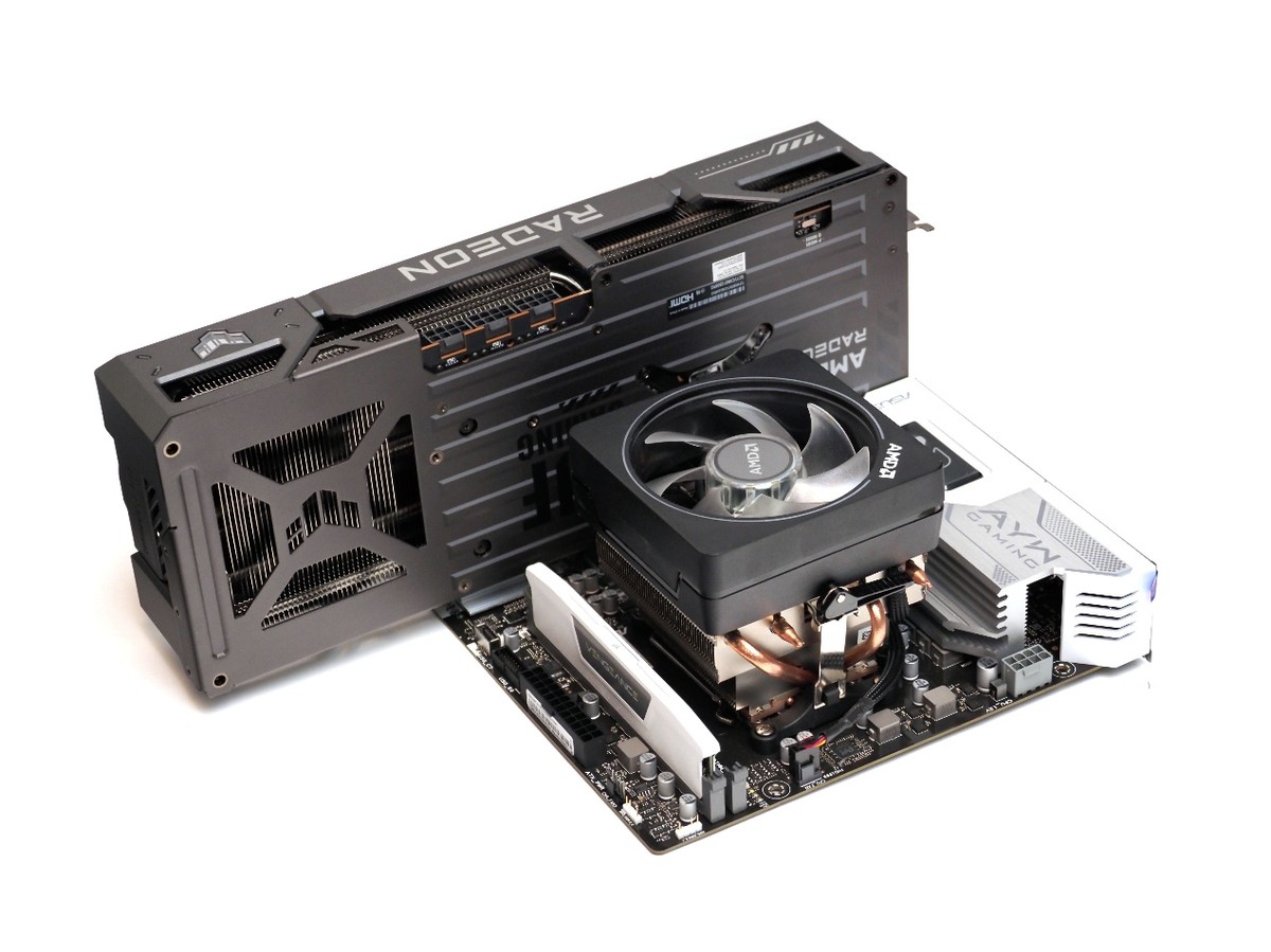 7800X3D_DDR5单根内存 vs 双通道DDR4 14600K_ AMD Ryzen 7 7800X3D单根DDR5性能测试