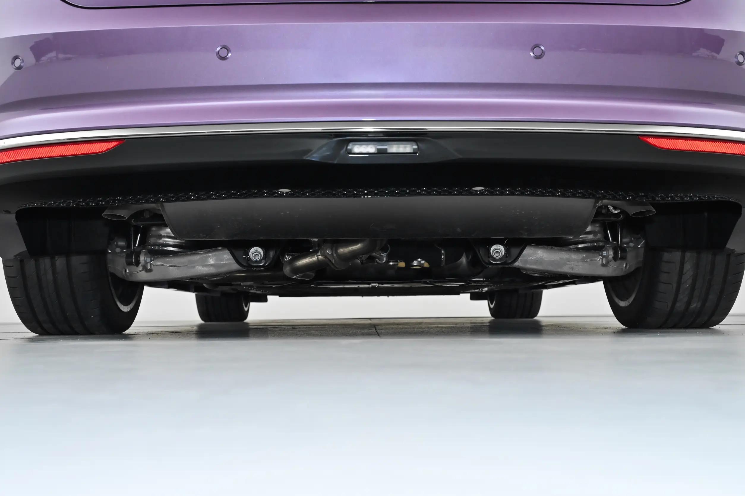 昊铂A800 鸿蒙座舱HarmonySpace 5 华为乾崑ADS 4辅助驾驶系统_5700G