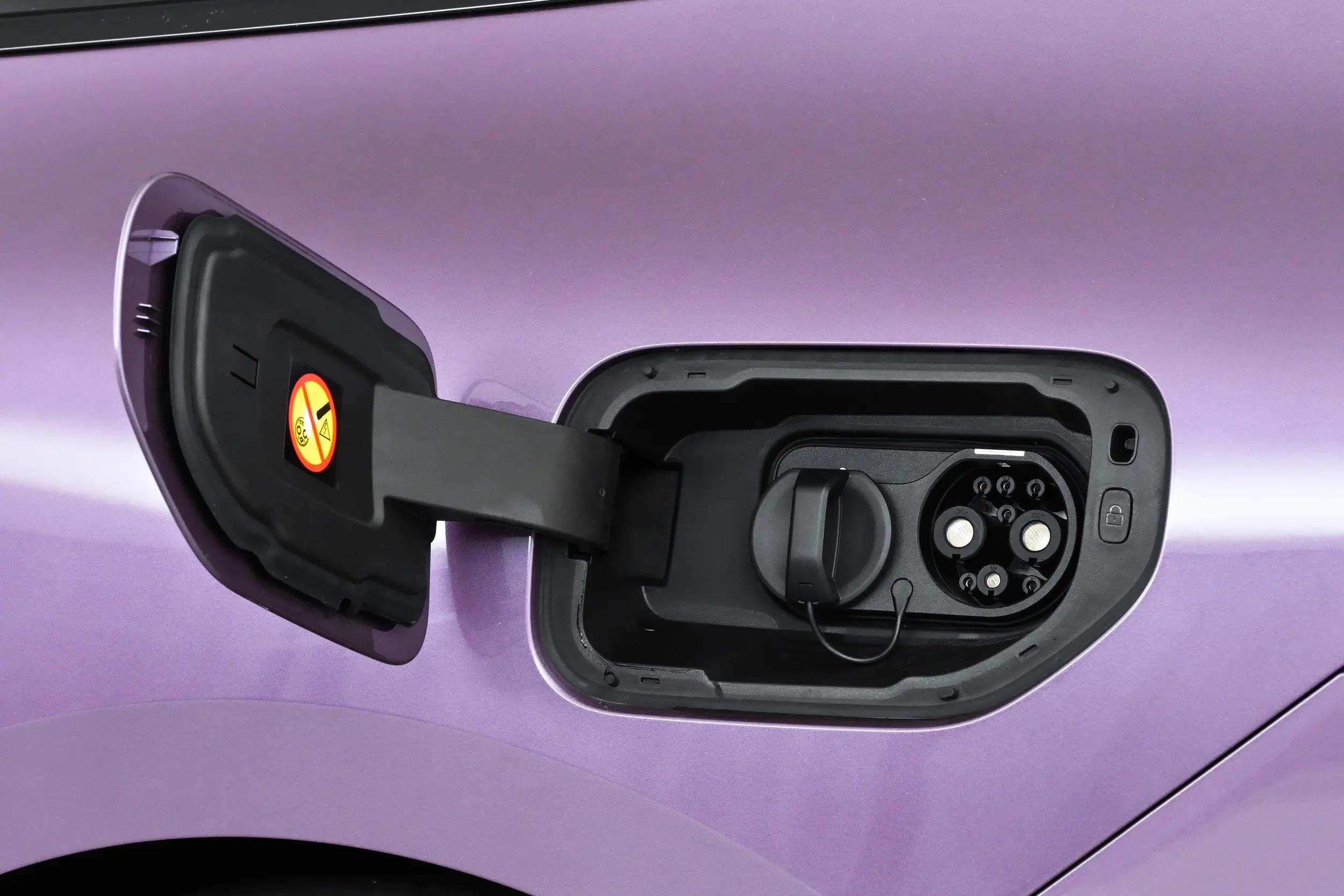 5700G_昊铂A800 鸿蒙座舱HarmonySpace 5 华为乾崑ADS 4辅助驾驶系统