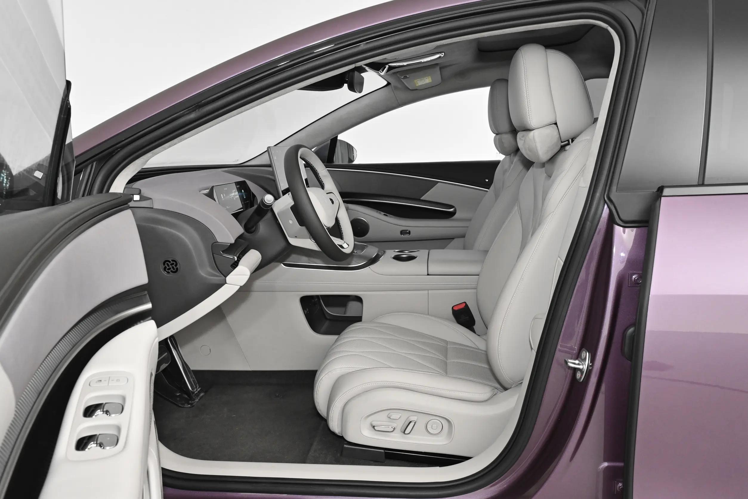 5700G_昊铂A800 鸿蒙座舱HarmonySpace 5 华为乾崑ADS 4辅助驾驶系统