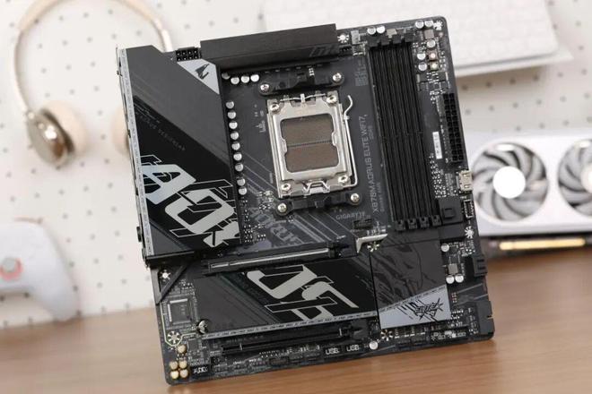 9800X3D_RTX50系显卡评测_生化危机安魂曲GTX1660配置要求