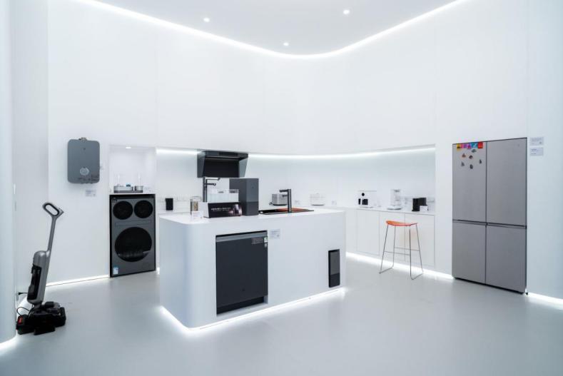 大模型驱动家庭智能Miloco_AWE2026小米科技家电创新展_5700G