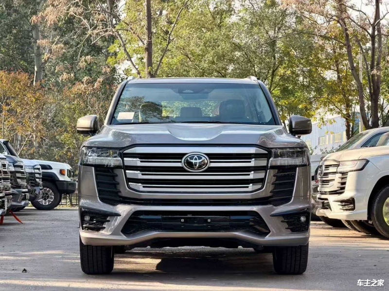 丰田兰德酷路泽5700V8发动机_5700G_2024款丰田酷路泽5700参数配置