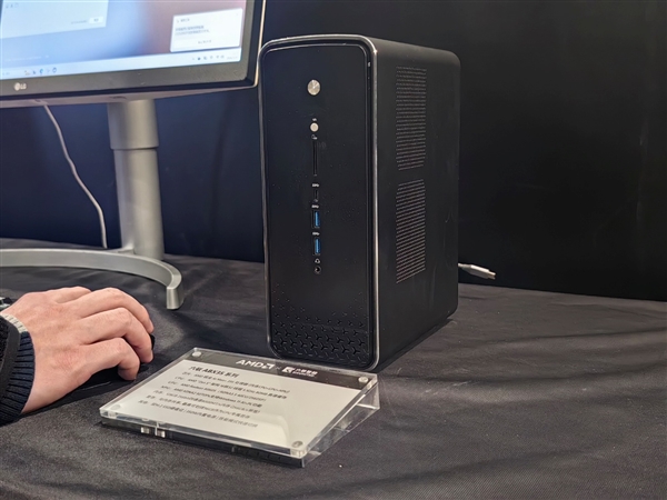 Ryzen AI_AMD锐龙AI 400系列处理器_锐龙AI Max 300系列笔记本