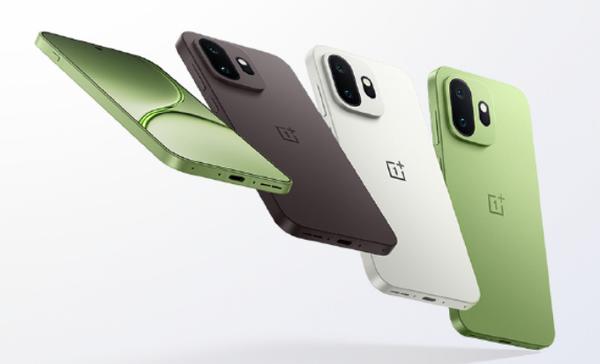 拒绝“半斤机”！这四款4000元左右的小屏机值得一看