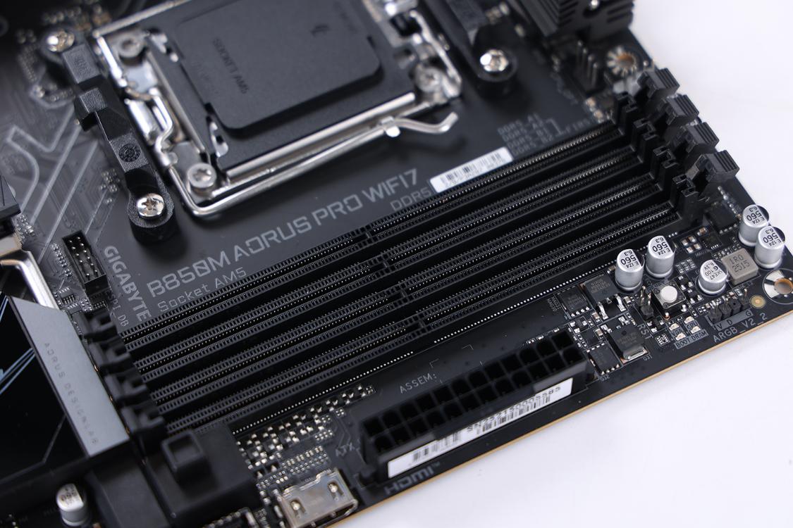 9600X_DDR5内存行情波动_桌面MATX主机配置分享